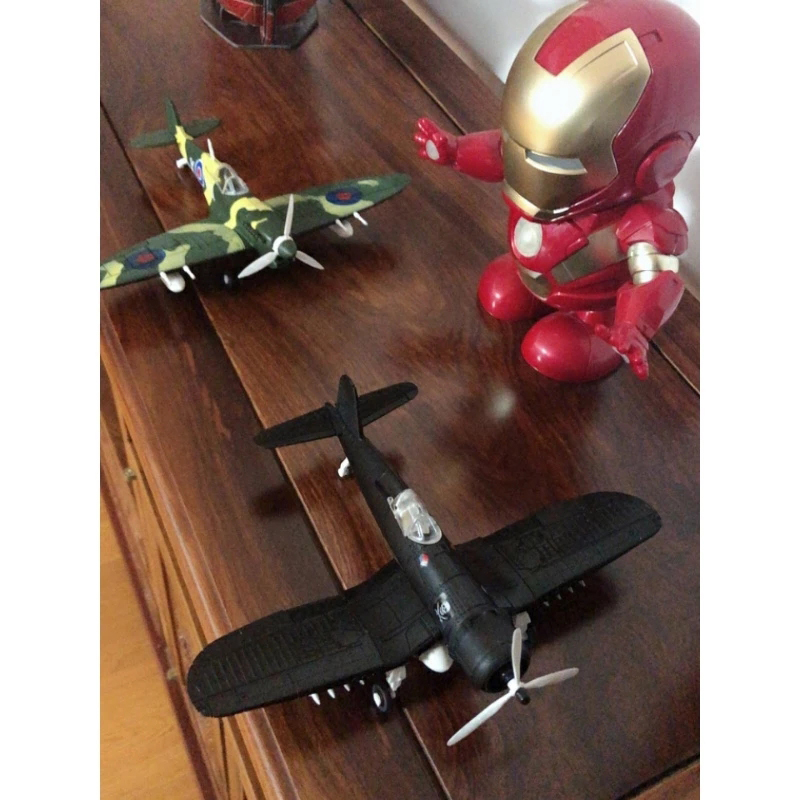 Đồ chơi mô hình máy bay chiến đấu F4U Pirate tỷ lệ 1/48 4D