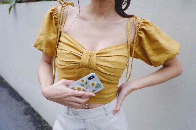 ÁO TRỄ VAI CÚP NGỰC