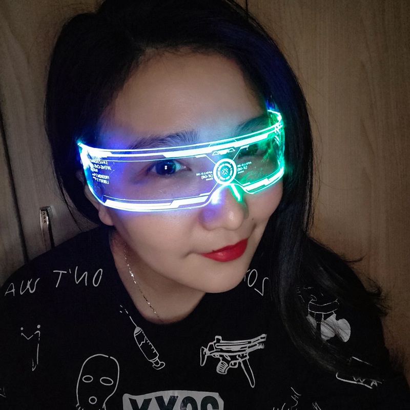 Kính đèn LED phát sáng đi Bar bay quẩy quay Tik Tok cao cấp cực ngầu 3D sang chảnh đổi màu RGB