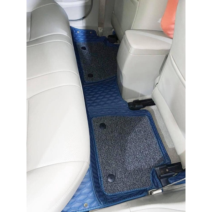 Thảm lót sàn ô tô 6D da cacbon kim cương cao cấp cho Toyota Innova chống nước, không mùi, phủ kín 90% sàn xe