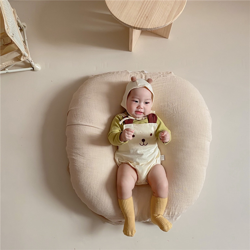 Bộ áo liền quần + nón in hình gấu dễ thương dành cho bé sơ sinh