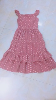 Váy maxi chấm bi hở lưng