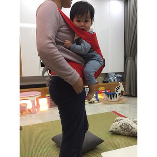 Địu ngồi đa năng cho bé