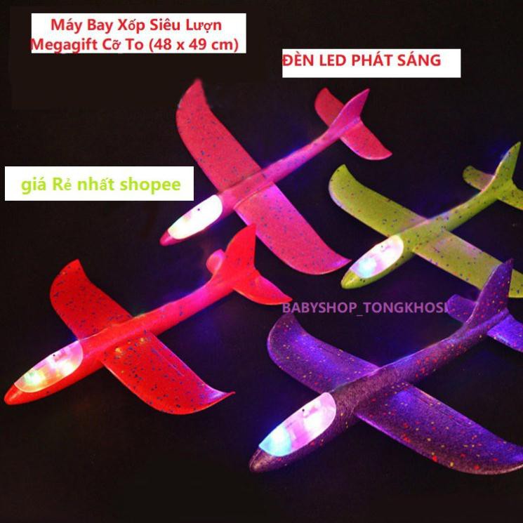 Máy Bay Xốp Siêu Lượn Megagift Cỡ To (48 x 49 cm)Máy Bay Xốp Ném Tay Màu đỏ có đèn led phát sáng