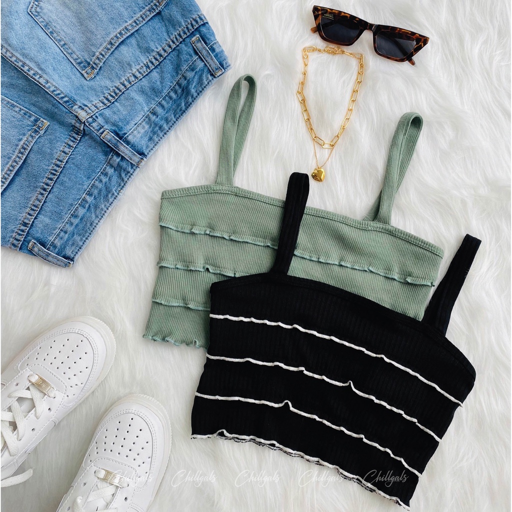 Áo 2 dây Chillgals len tăm croptop cổ vuông đen viền trắng, 2 dây quai to dáng lửng ôm body A-010DE