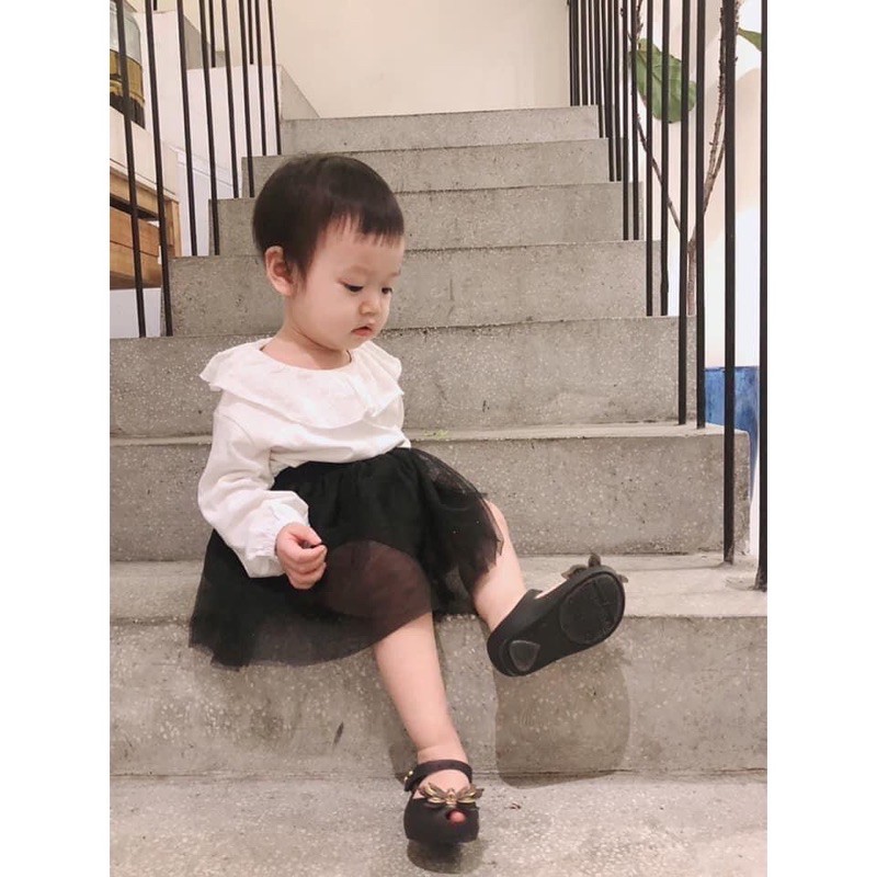 Áo Zara cổ bèo cho bé gái sẵn vợt sale