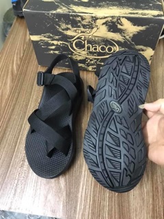 Dép xăng đan nam Chaco đen D70 đế thơm