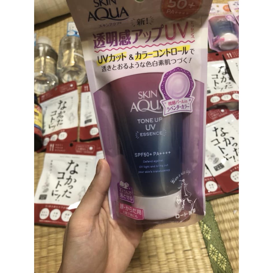 KEM CHỐNG NẮNG SKIN AQUA tone up UV Essence SPF 50+ PA+++