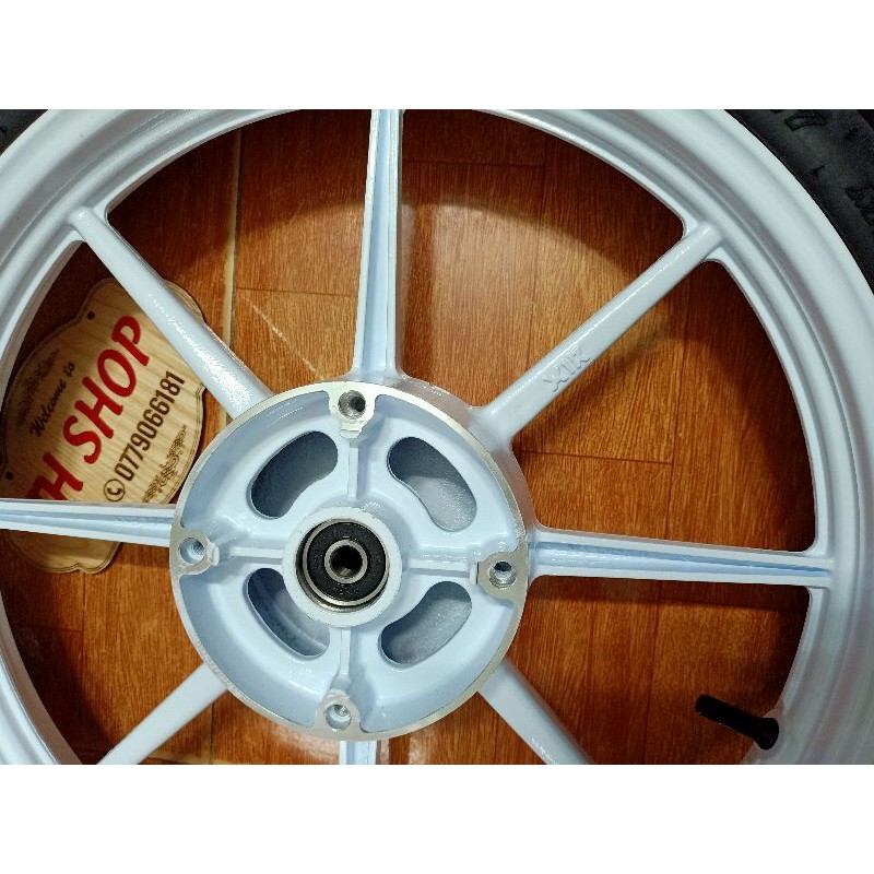 BÁNH MÂM WINNER KIỂU 8 CÂY X1R SIZE 1.6 VÀ 1.85 FULL VỎ Y NHƯ HÌNH TẶNG KÈM ĐĨA ỐC KIỂU CÓ MÀU TRẮNG OR ĐEN