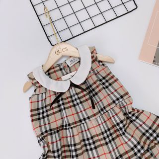 Váy sát nách kẻ Burberry