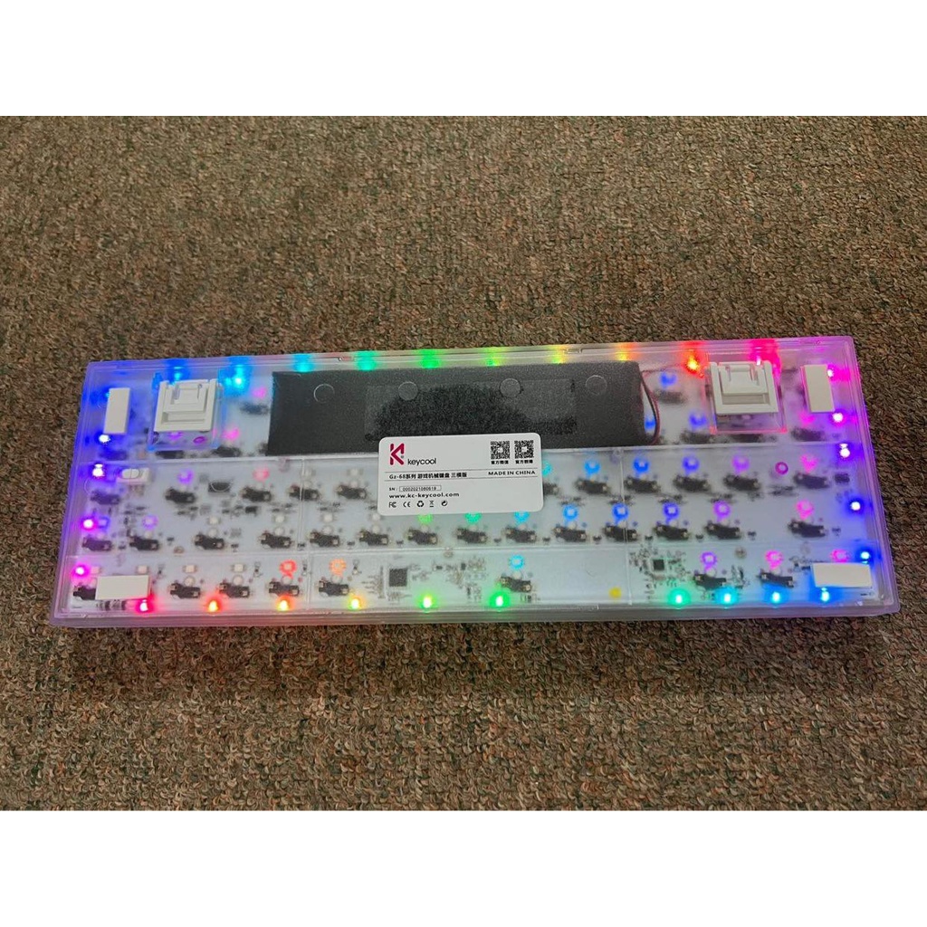 Bàn phím Cơ Keycool GZ-68 Pro Black \ White RGB Hotswap Three-mode Bluetooth 5.0/ 2.4G/ Type-C