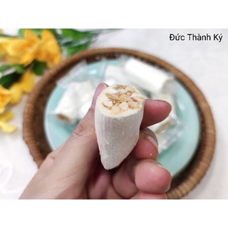 Kẹo dồi lạc thơm giòn