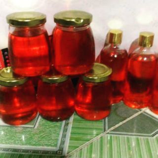 100ml dầu gấc nguyên chất nhà làm không pha . An toàn cho bé ăn dặm và phụ nữ làm đẹp