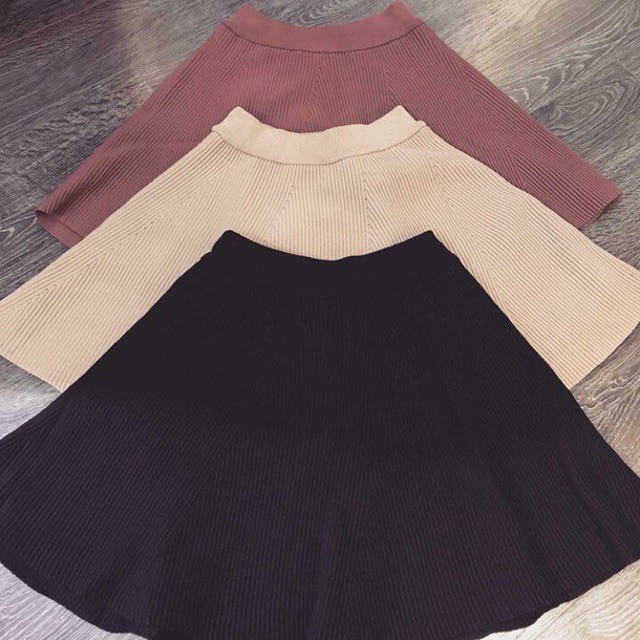 Chân váy len gân xòe quảng châu