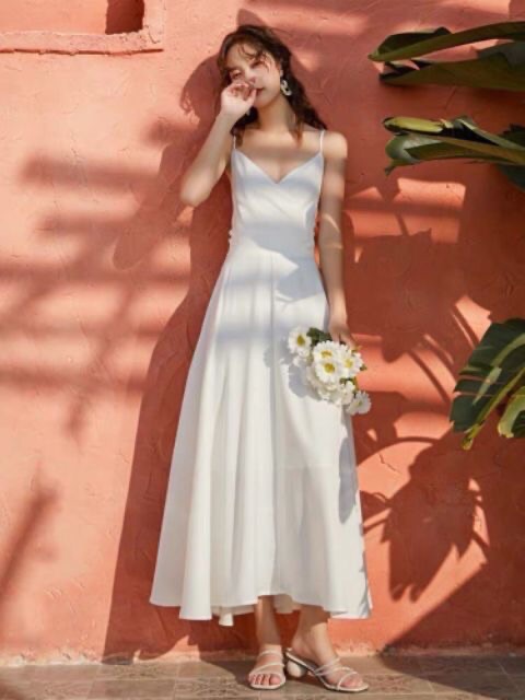 Đầm trắng maxi hai dây nơ lưng siêu sexy siêu sang chảnh | BigBuy360 - bigbuy360.vn