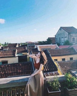 CHÂN VÁY XẾP LY