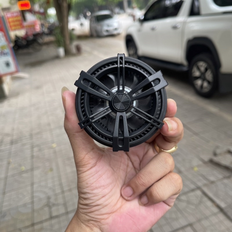 Quạt tản nhiệt sò lạnh X12 hít nam châm cực mạnh, làm lạnh siêu nhanh chuyên game PUBG,Cod, FF...