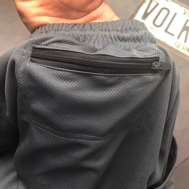 Quần đùi 2 lớp tập gym nam thể thao lên form cực ngầu | BigBuy360 - bigbuy360.vn