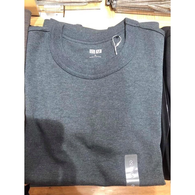 Áo tang U uniqlo