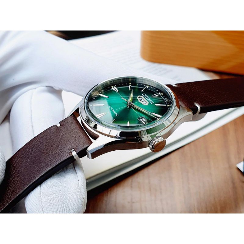 Đồng hồ nam Citizen Automatic NH8390-03X, máy cơ tự động, size 40.2mm, dây da, kính khoáng cong, chống nước 50m