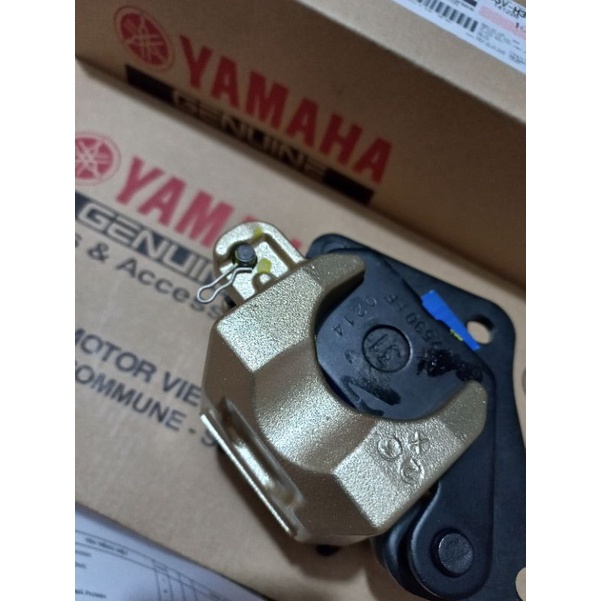 Phe cài chốt heo dầu trước Yamaha