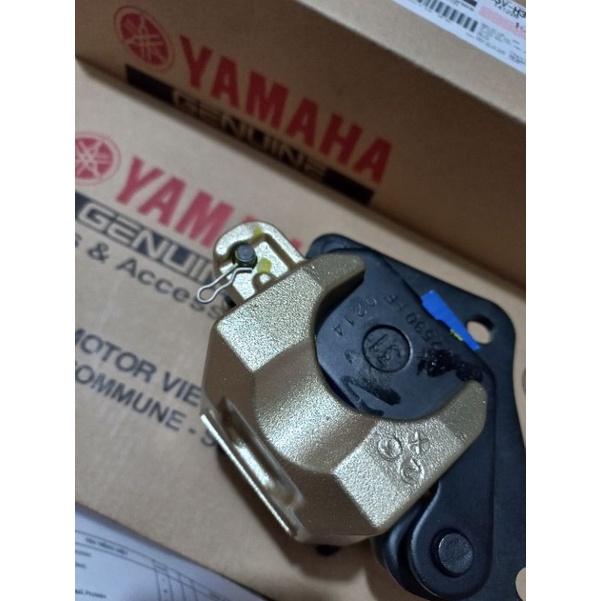 phe cài chốt heo dầu trước Yamaha