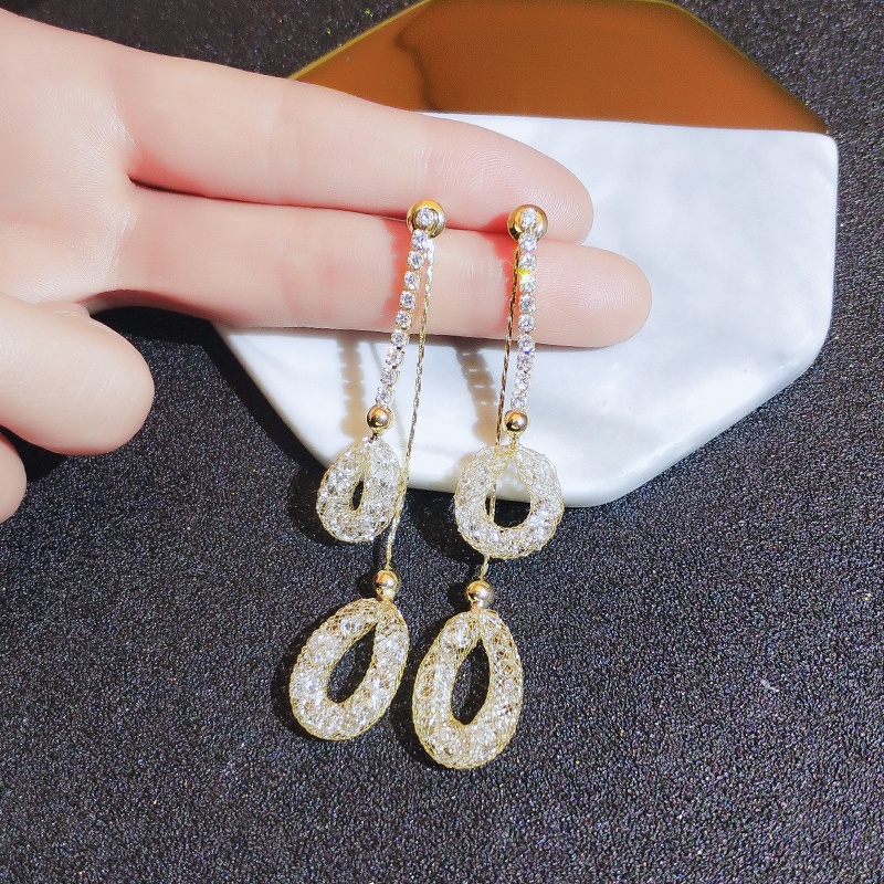 Bông Tai Dài Đính Kim Cương Giả Mặt Tròn Thời Trang Dành Cho Nữ