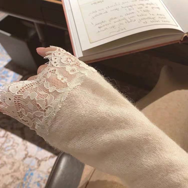 Áo sơ mi dài tay cổ chữ V phối ren thời trang dành cho nữ