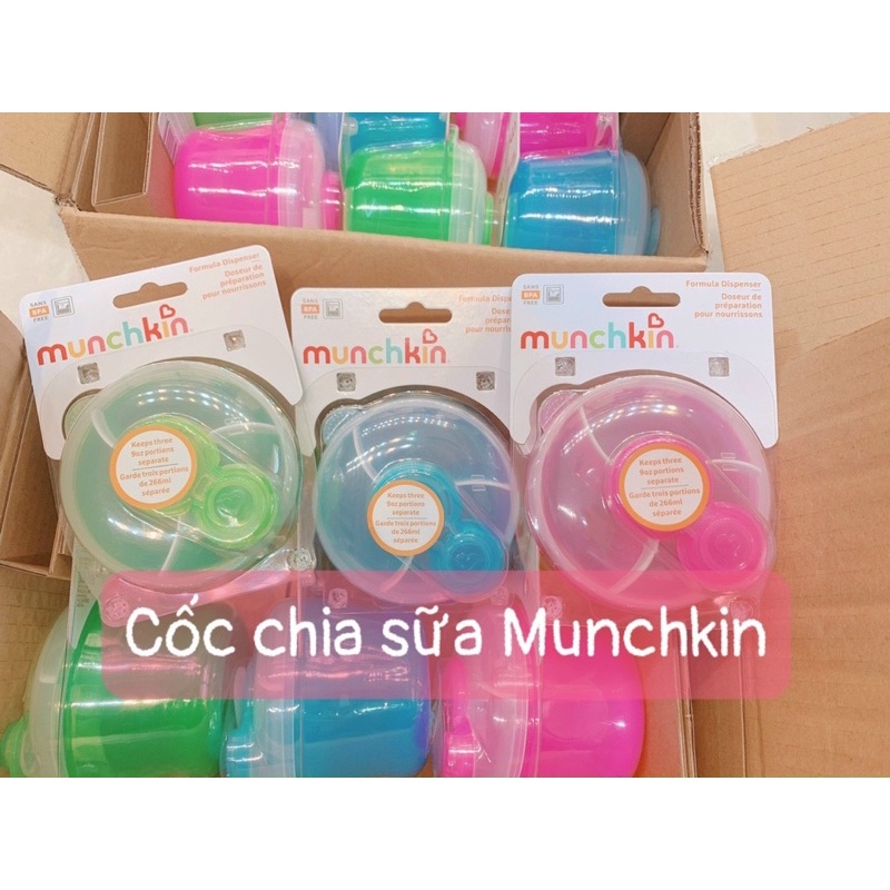 Hộp chia sữa bột Munchkin tiện dụng