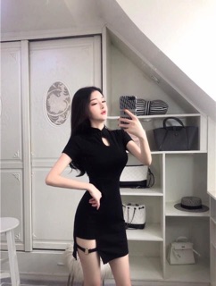 Đầm body cổ tàu
