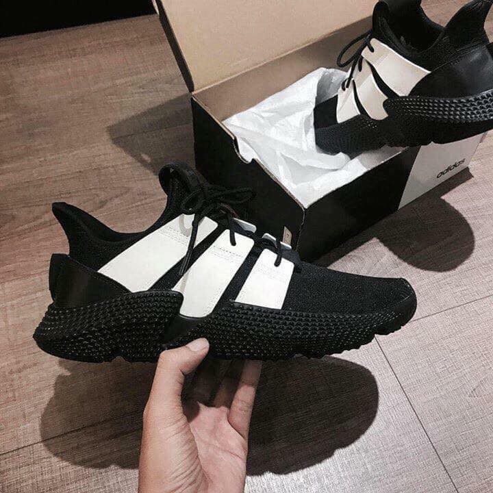 Giày thể thao Adidas Prophere màu đen vạch trắng siêu hot
