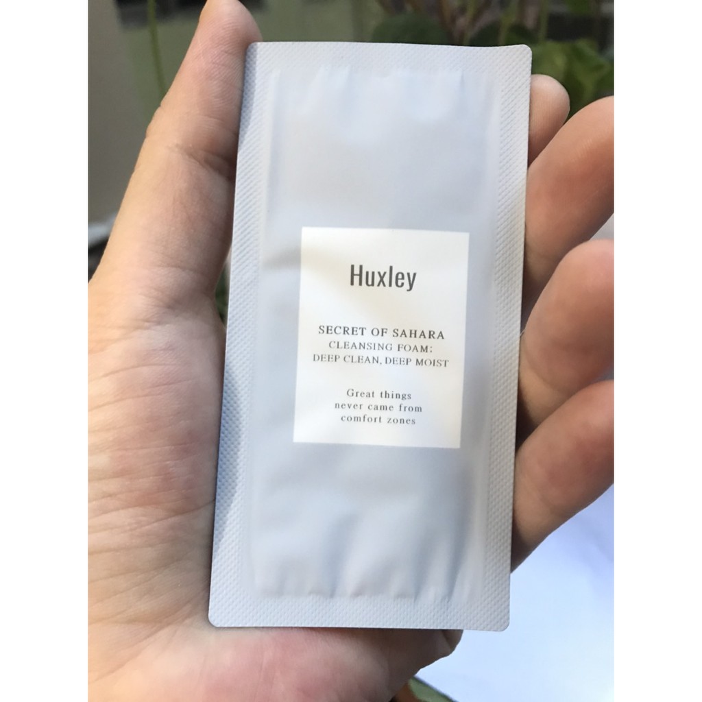 Mẫu thử sữa rửa mặt Huxley GWP CLEANSING FOAM:DEEP CLEAN, DEEP MOIST DELUXE 3g