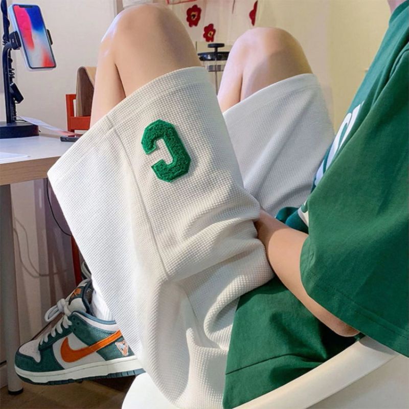 Quần short đùi Nam Nữ, Quần short đùi (chữ ©) unisex basic nam nữ cá tính