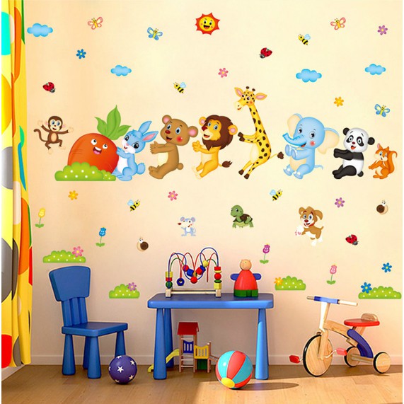 Decal trang trí các động vật cùng nhau giúp kéo củ Cà Rốt 01 ( Kèm video thật )