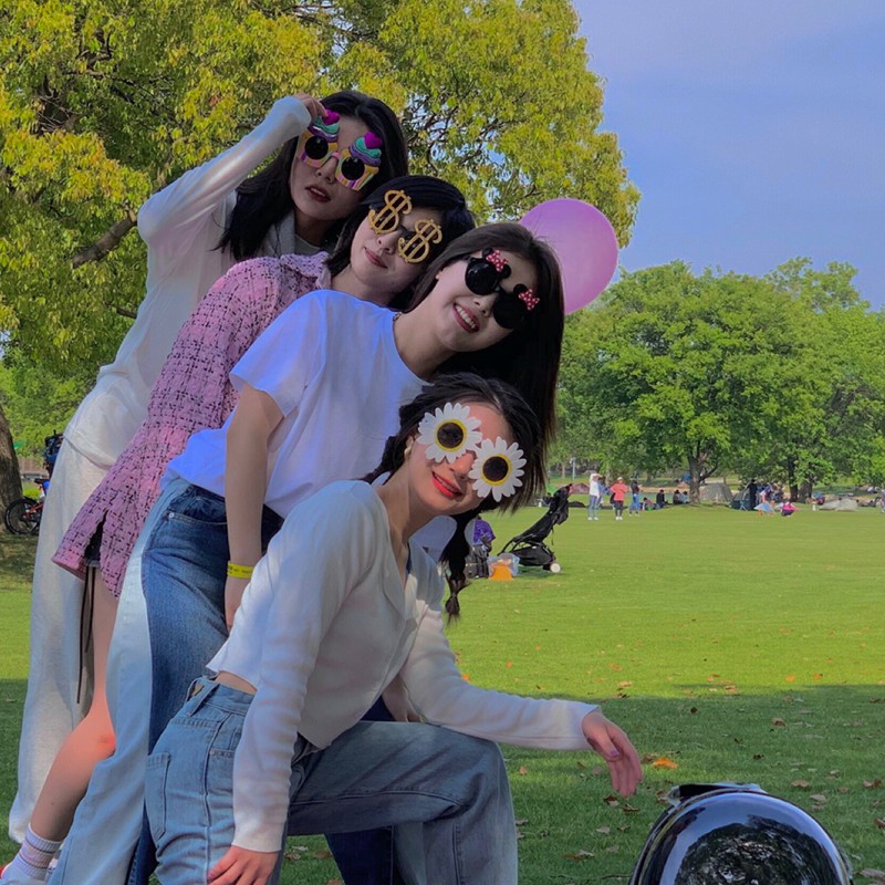 Kính râm nhiều kiểu dáng độc đáo ngộ nghĩnh dành cho trẻ em