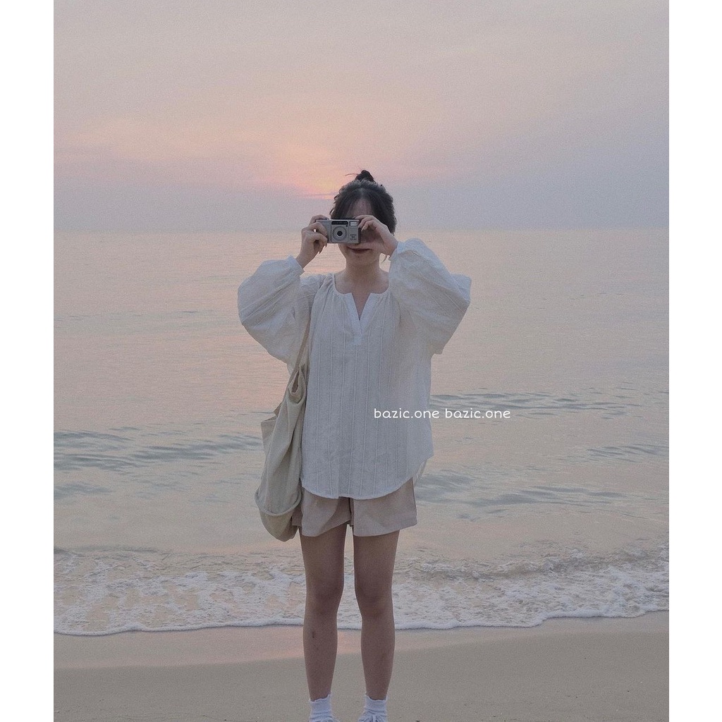 Áo sơ mi nữ cổ tròn xẻ V dáng A