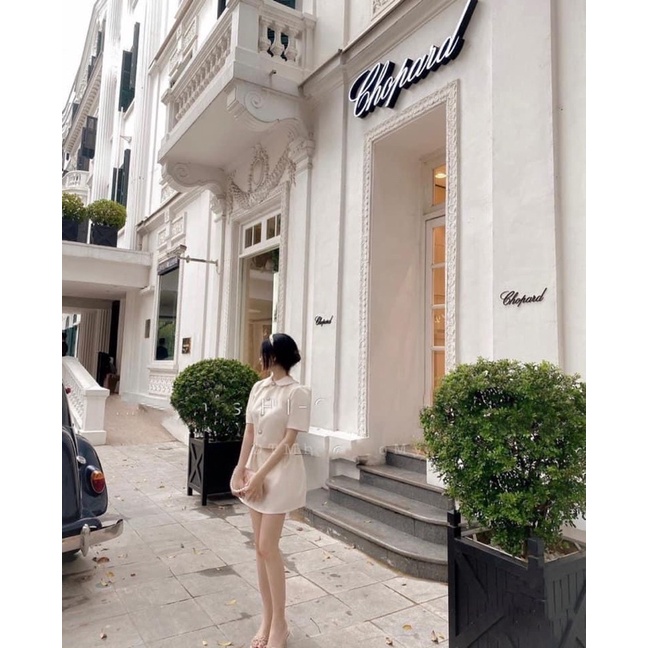 SET ÁO CROPTOP CỔ SEN NÚT + CHÂN VÁY