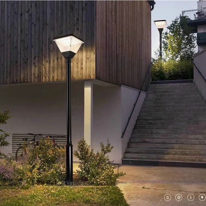 [Trả góp 0%] Đèn LED Công Viên Sân Vườn Năng Lượng Mặt Trời SUNTEK CV01 50W - Hàng Chính Hãng - Bảo hành 3 năm 1 đổi 1