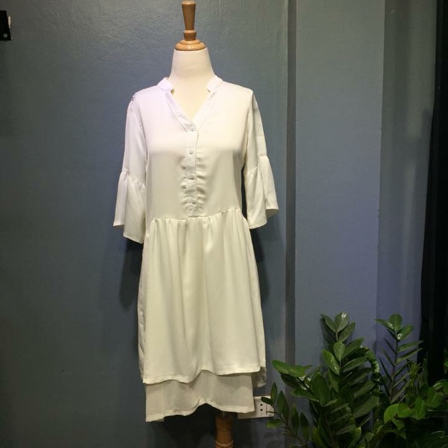 Thanh lí đầm trắng vải voan CChat clothes