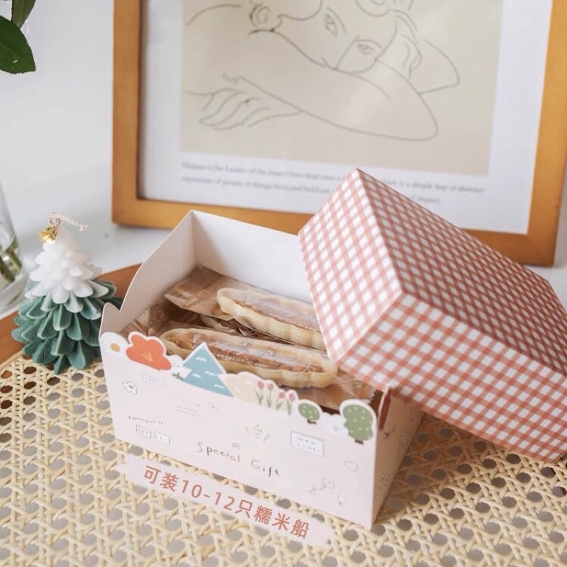 Hộp Giấy Đựng Bánh Kẹo Làm Quà Tặng Hoạ Tiết Caro Hồng Xinh Xắn - KAT Official Store