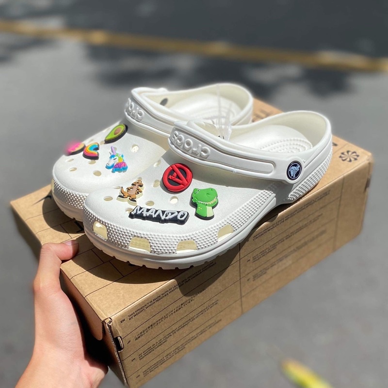 Chính hãng Dép Crocs trắng đen