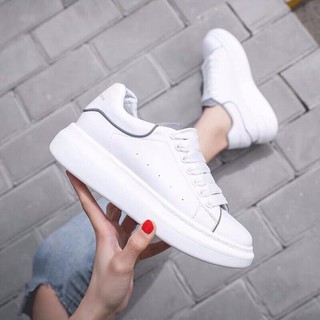 Giày thể thao nữ trắng / giày nữ mới  / giày đẹp / giày thể thao nữ mới / giày nữ mẫu mới