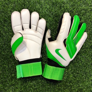 Găng tay thủ môn Nike Grip