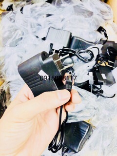 Sạc V3 , chân Qmobile