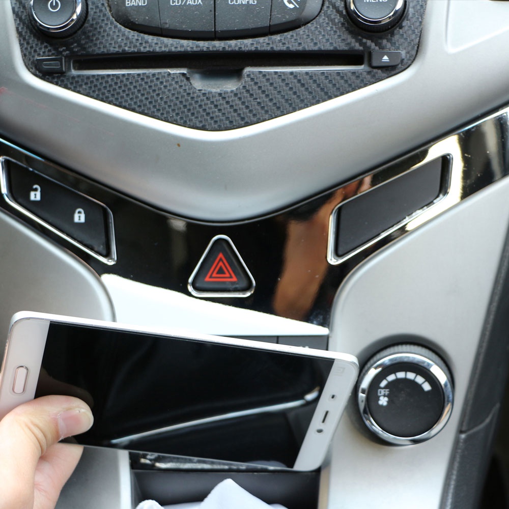 Ốp Viền Nút Điều Khiển Trung Tâm Dành Cho Xe Hơi Chevrolet Cruze 2009-2015