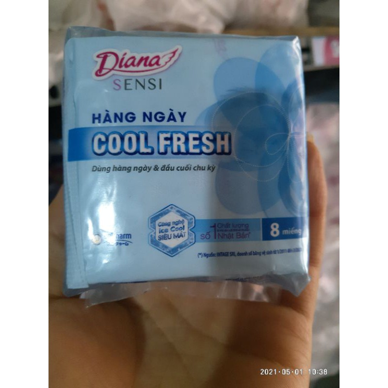 Combo 8 miếng bvs Diana hàng ngày sensi cool(hàng khuyến mại)