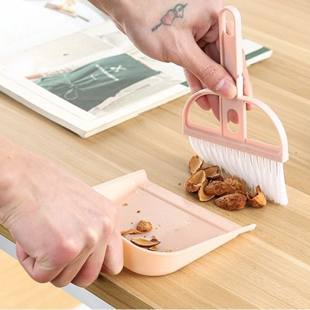 Bộ Chổi Và Ky Hốt Rác nhỏ Nhiều Màu cho Bàn Phím Máy Tính Gia Đình
