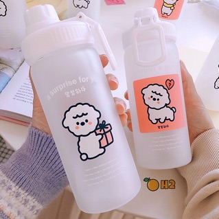 Bình nước thủy tinh kèm ống hút
