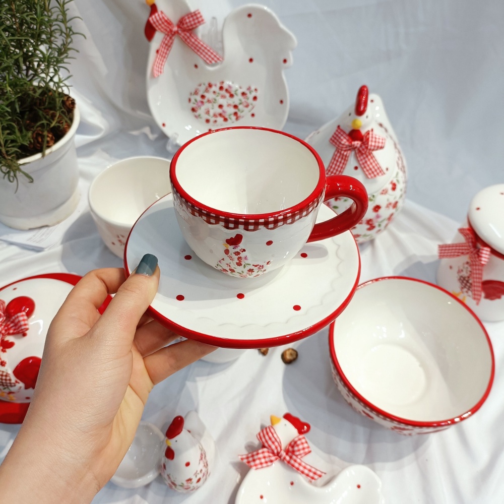 Bộ bát đĩa sứ hình gà đeo nơ để bàn ăn xinh xắn, độc đáo