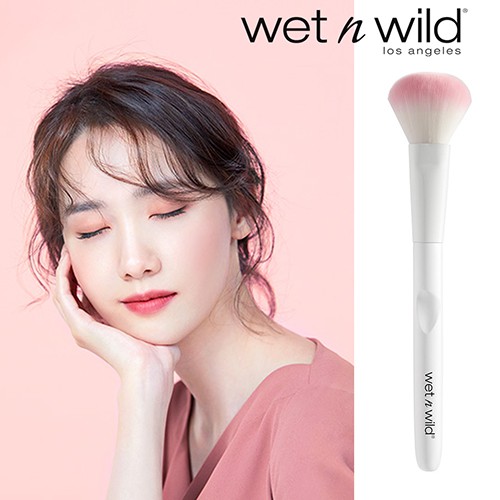 Cọ má Wet n Wild Flat Top Brush Ouibeaute